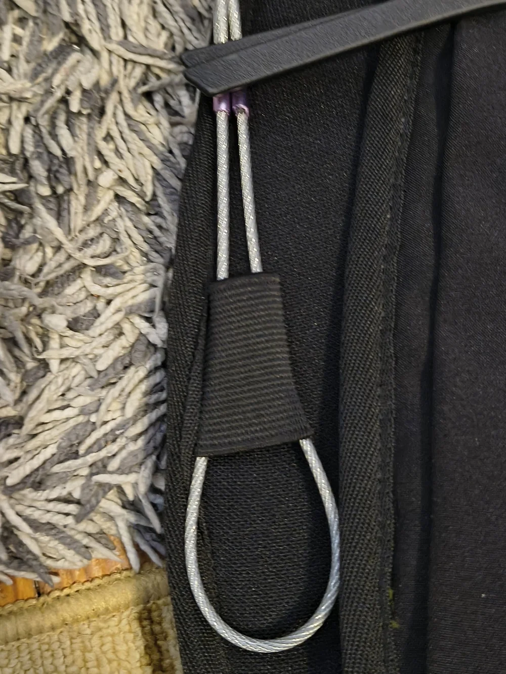 Sherpani Sling Bag in Heather Gray and Black